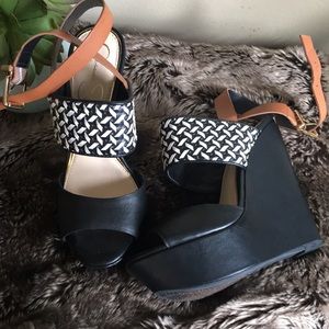Sz 6 Jessica Simpson “Eila” wedges